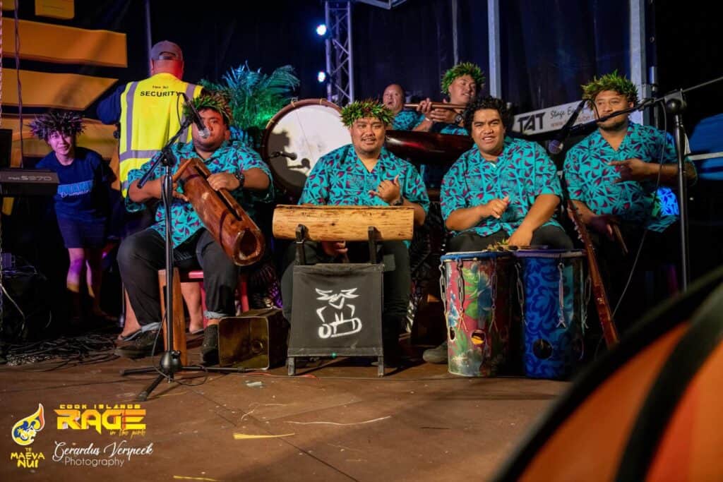 cook islands dance team at festival in new zealand